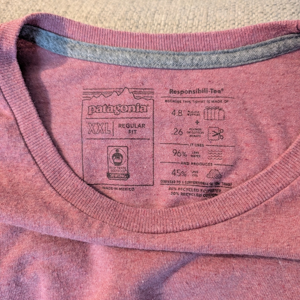 Patagonia Men's Short Sleeve Tee in Heathered Pink - Picture 3 of 3